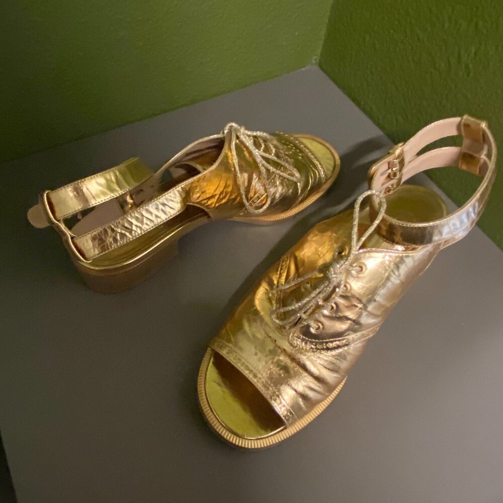 CHANEL Gold Ankle Strap Lace-up Oxfords | 2015 Runway